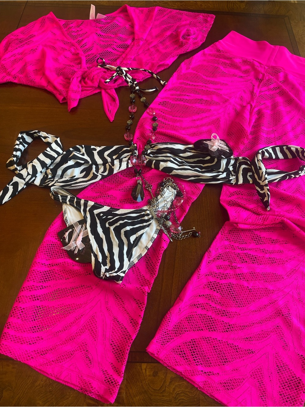 NWT beach bunny bikini set XL top, S bottoms Zebra and hot pink beads - Picture 12 of 15